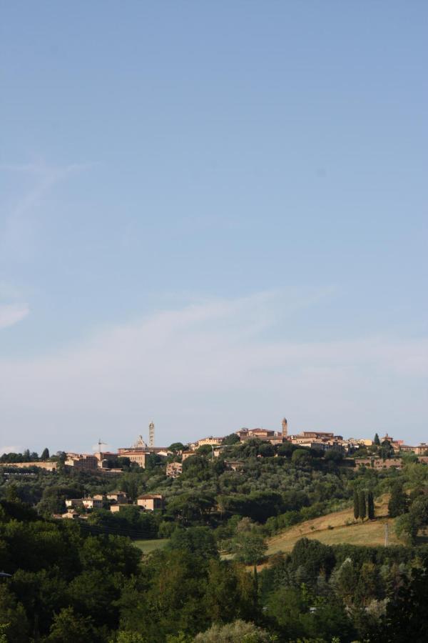Apartamento La Torre Di Caprera Siena Exterior foto