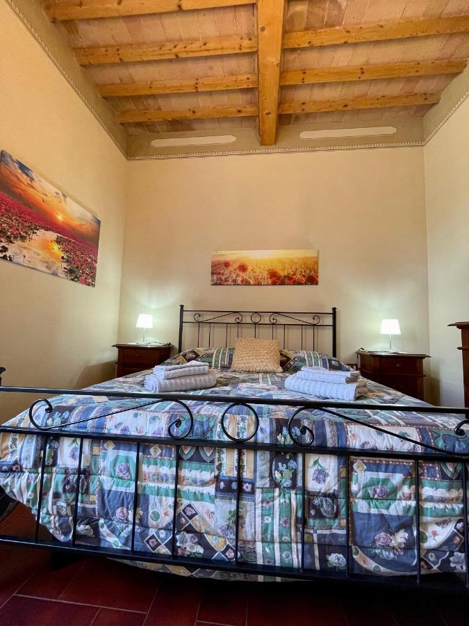 Apartamento La Torre Di Caprera Siena Exterior foto