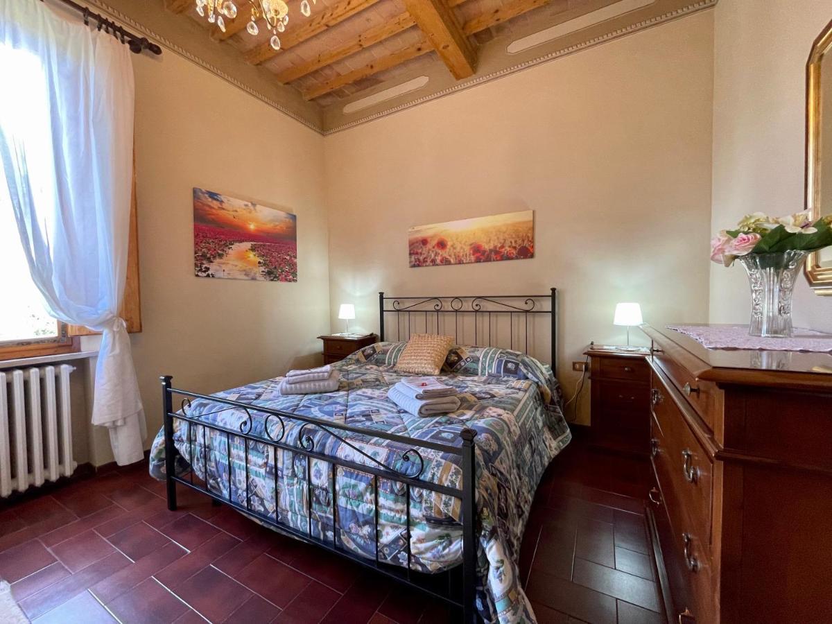 Apartamento La Torre Di Caprera Siena Exterior foto
