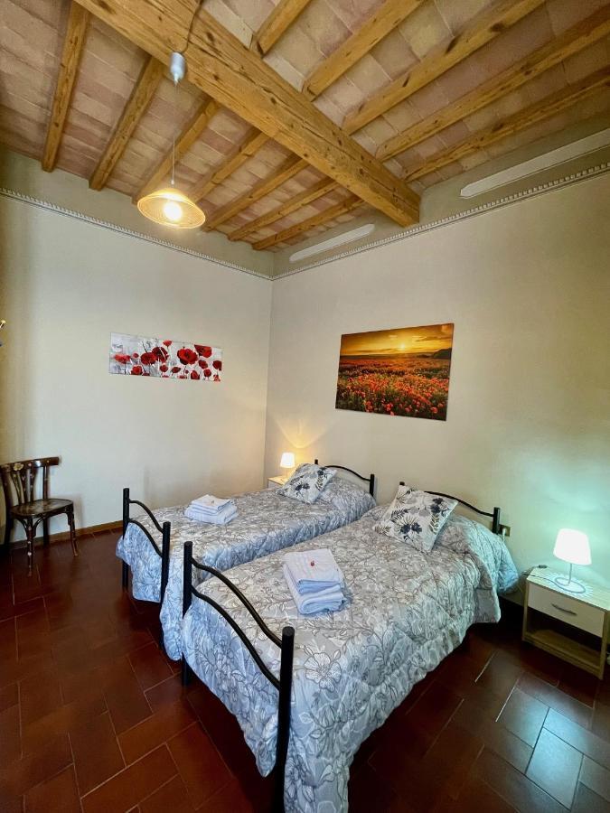 Apartamento La Torre Di Caprera Siena Exterior foto