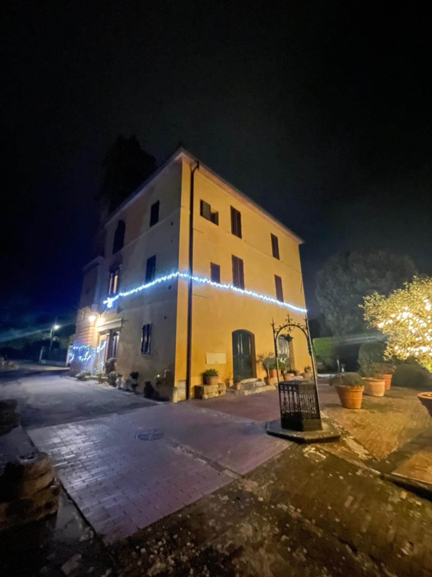Apartamento La Torre Di Caprera Siena Exterior foto